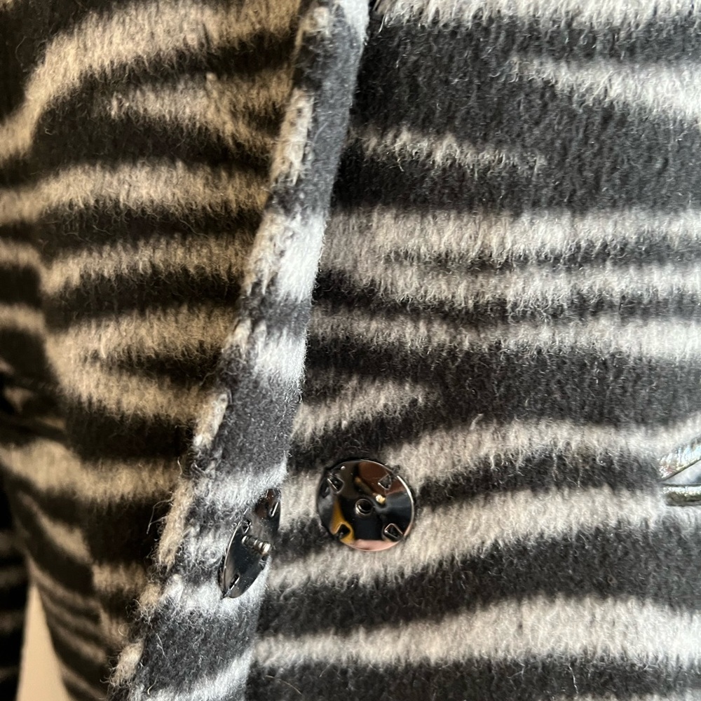 Topshop Wool-Blend Zebra Coat - Picture 5 of 10